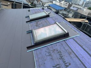 トップライト回り板金