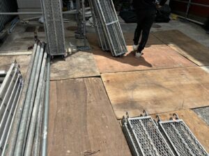 土間コンパネ養生