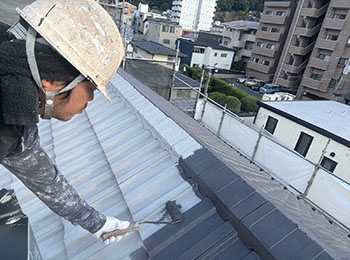 屋根中塗り