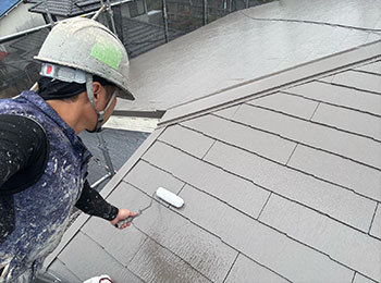 屋根上塗り