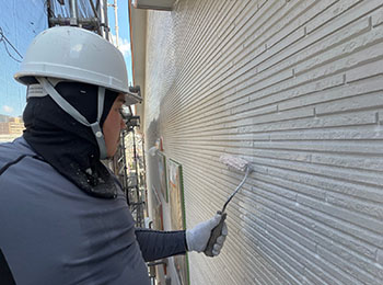 外壁下塗り