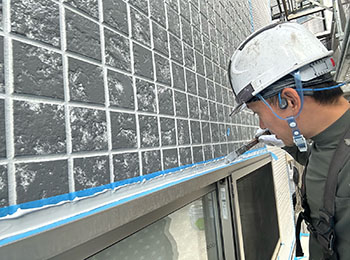 サッシ回りシーリング